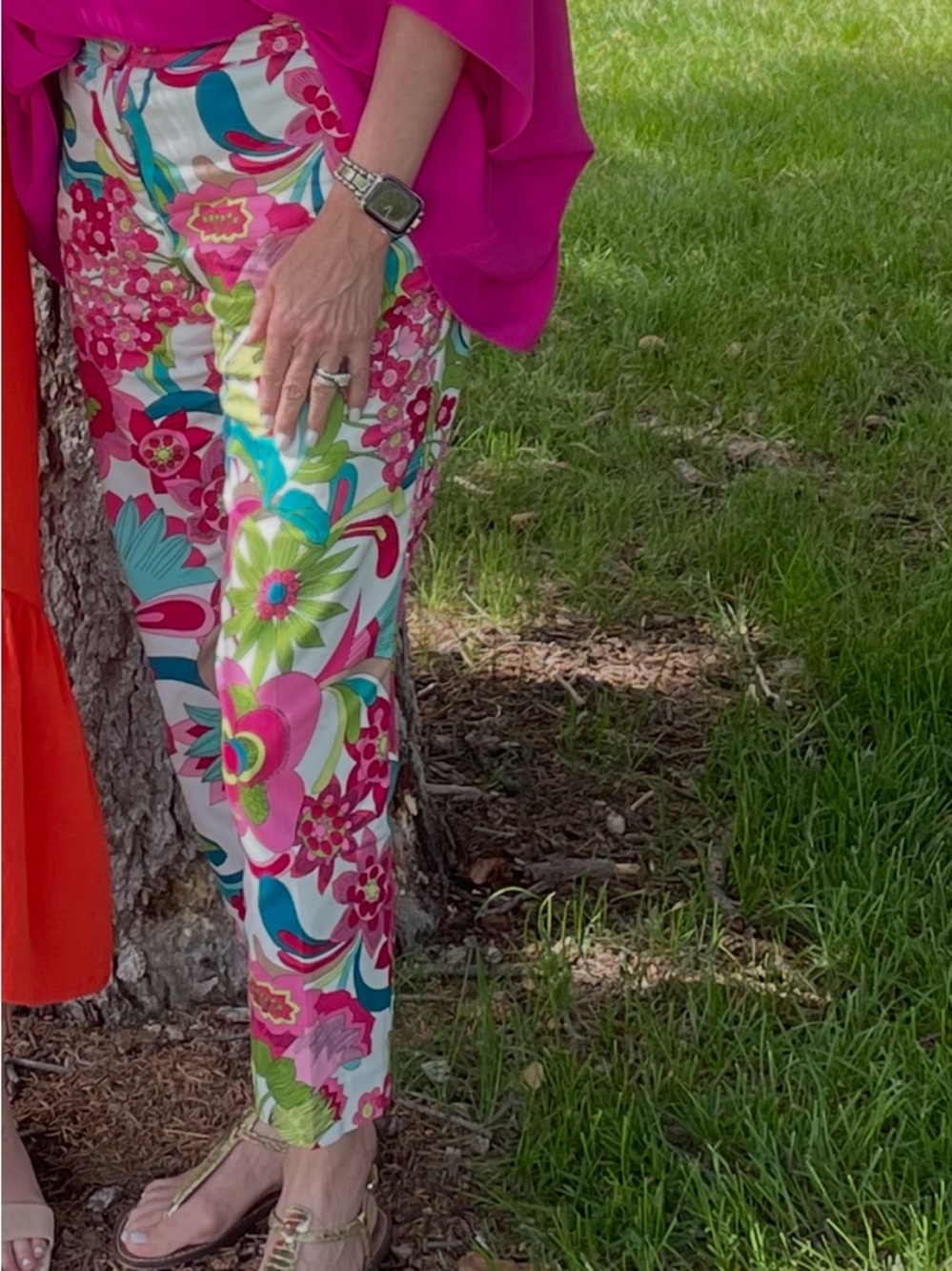 Trina Turk Moss 2 Floral Print Slim Crop Pants like new